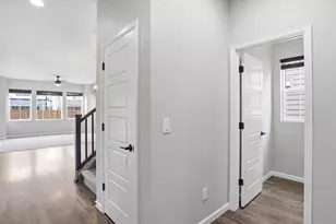 27934 E 7th Ave, Aurora, CO 80018 - Photo 7