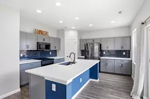 27934 E 7th Ave, Aurora, CO 80018 - Photo 19