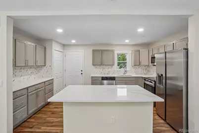 4484 S Eagle Circle, Aurora, CO 80015 - Photo 7
