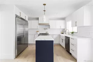 3930 S Hillcrest Dr, Denver, CO 80237 - Photo 9