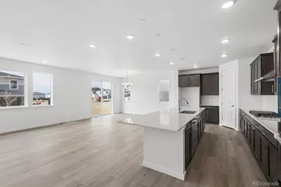 9207 Truckee Court, Commerce City, CO 80022 - Photo 5