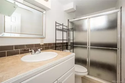 6739 W 70th Avenue, Arvada, CO 80003 - Photo 9