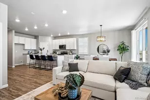 44 S Titus St, Aurora, CO 80018 - Photo 19