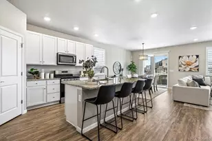 44 S Titus St, Aurora, CO 80018 - Photo 7