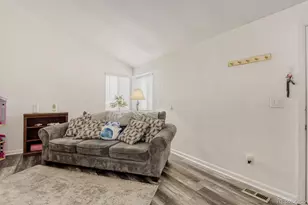 19729 E Wagontrail Dr, Centennial, CO 80015 - Photo 5