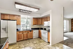 8788 W Glasgow Pl, Littleton, CO 80128 - Photo 7