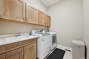 6980 S Yantley Ct, Aurora, CO 80016 - Photo 33