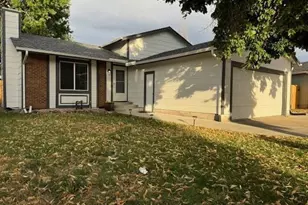 3528 S Ouray Cir, Aurora, CO 80013 - Photo 1