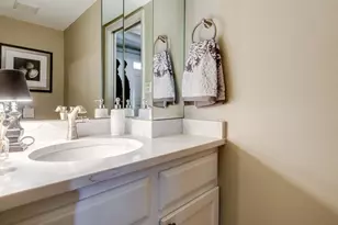 6950 E Briarwood Dr, Centennial, CO 80112 - Photo 19