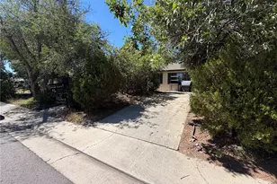 791 Troy St, Aurora, CO 80011 - Photo 17