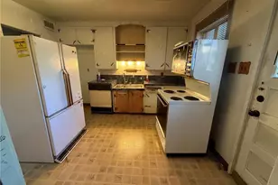 791 Troy St, Aurora, CO 80011 - Photo 15