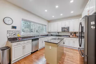 5716 S Danube Cir, Aurora, CO 80015 - Photo 7