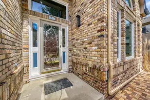 5716 S Danube Cir, Aurora, CO 80015 - Photo 3