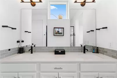 6058 N Perth Street, Aurora, CO 80019 - Photo 31