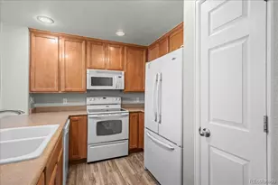 16061 E Geddes Dr, Aurora, CO 80016 - Photo 11