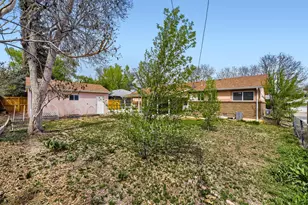 2011 S Carr St, Lakewood, CO 80227 - Photo 25