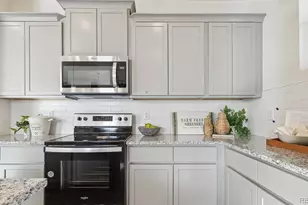 9872 Argonne St, Commerce City, CO 80022 - Photo 7