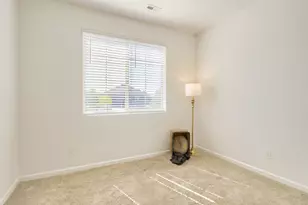 26717 E Maple Ave, Aurora, CO 80018 - Photo 7
