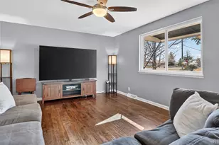 2875 Carnation Way, Thornton, CO 80229 - Photo 5