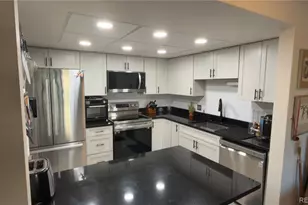 13661 E Marina Dr, Aurora, CO 80014 - Photo 11