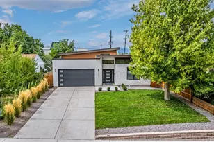 2901 S Bellaire St, Denver, CO 80222 - Photo 1