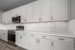 22300 E 46th Ave, Aurora, CO 80019 - Photo 5