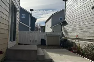 16984 E Wyoming Dr, Aurora, CO 80017 - Photo 19