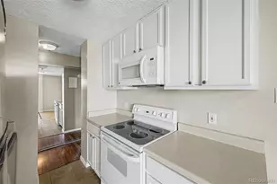 2225 Buchtel Blvd, Denver, CO 80210 - Photo 15