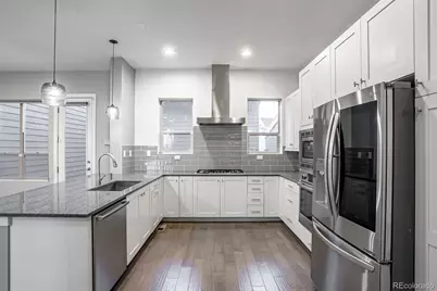 5540 Valentia Court, Denver, CO 80238 - Photo 7