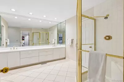 2552 E Alameda Avenue #76, Denver, CO 80209 - Photo 9