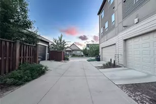 9026 E 52nd Ave, Denver, CO 80238 - Photo 25