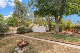 2256 Geneva St, Aurora, CO 80010 - Photo 27