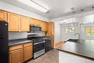 2256 Geneva St, Aurora, CO 80010 - Photo 9