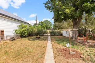 2256 Geneva St, Aurora, CO 80010 - Photo 25