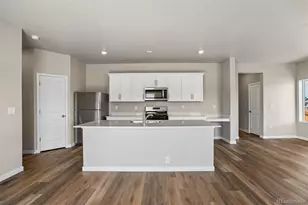 48140 Shetland Dr, Bennett, CO 80102 - Photo 7