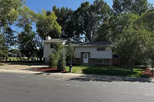 466 Fox St, Longmont, CO 80504 - Photo 1