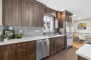 2634 Ivanhoe St, Denver, CO 80207 - Photo 11