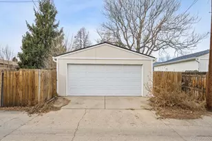 2634 Ivanhoe St, Denver, CO 80207 - Photo 27