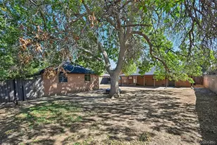 2261 Oakland St, Aurora, CO 80010 - Photo 43