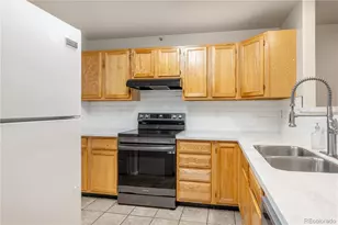 12555 E Tennessee Cir, Aurora, CO 80012 - Photo 9