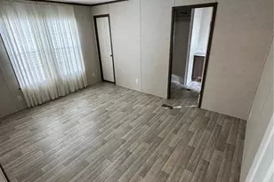 4211 E 100th Ave, Thornton, CO 80229 - Photo 9