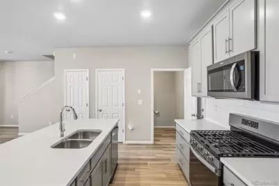 22160 E 8th Avenue, Aurora, CO 80018 - Photo 11