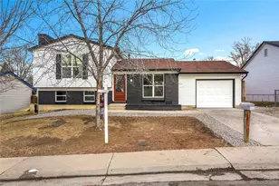 1262 S Olathe Way, Aurora, CO 80017 - Photo 1