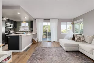 4304 S Genoa Ct, Centennial, CO 80015 - Photo 11