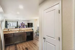 47385 Lily Ave, Bennett, CO 80102 - Photo 7