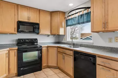 693 Delwood Court, Highlands Ranch, CO 80126 - Photo 9