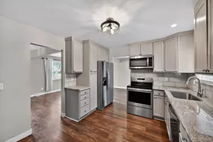 7303 S Vance St, Littleton, CO 80128 - Photo 7