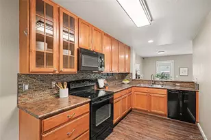 7536 S Quatar Way, Aurora, CO 80016 - Photo 7