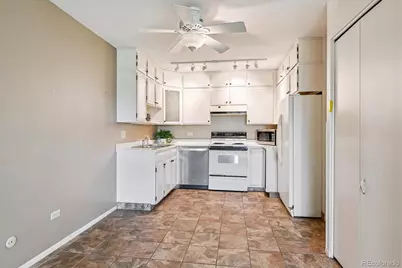 9180 E Center Avenue #4C, Denver, CO 80247 - Photo 7