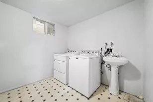11822 E Canal Dr, Aurora, CO 80011 - Photo 31